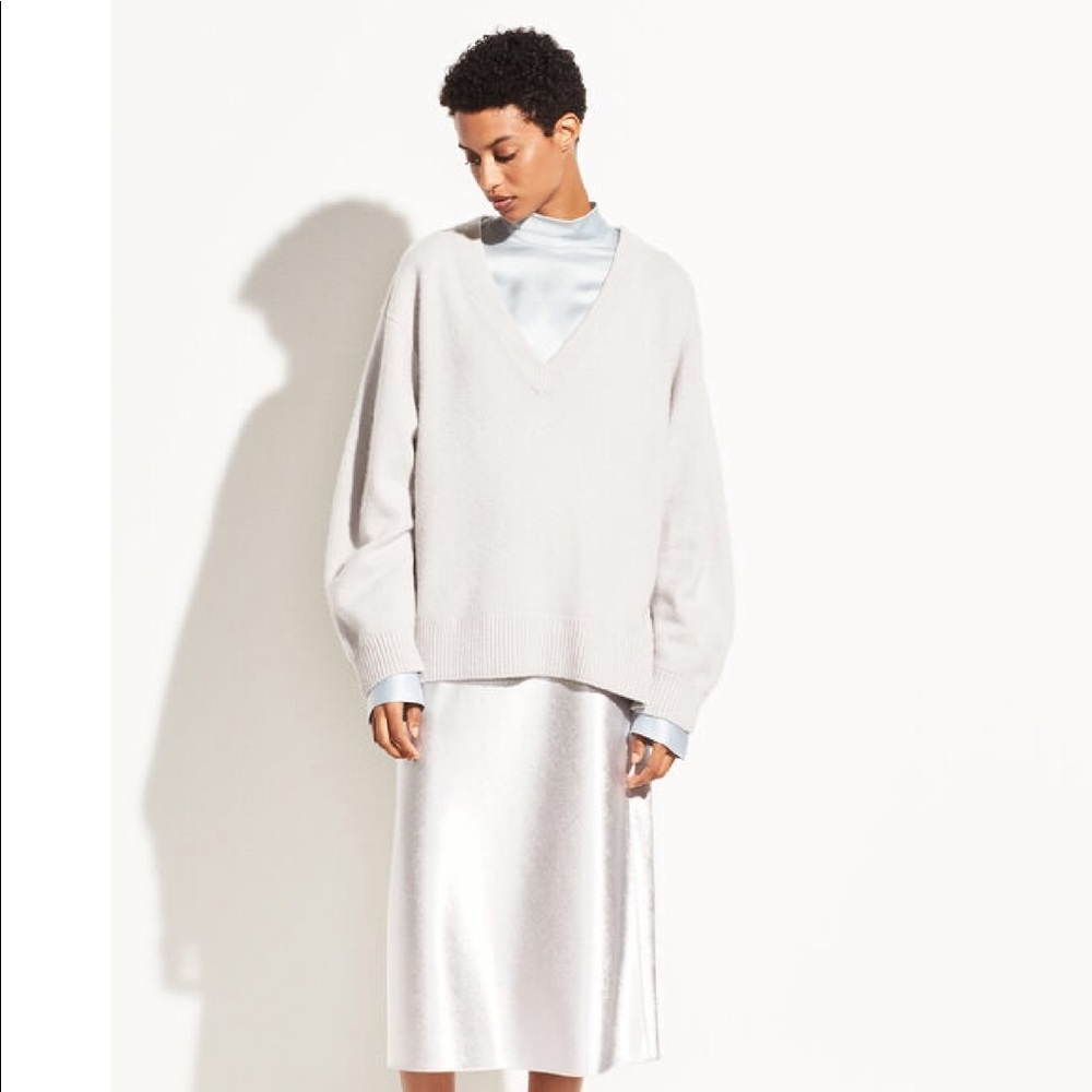 Vince cashmere  v neck tunic sweater